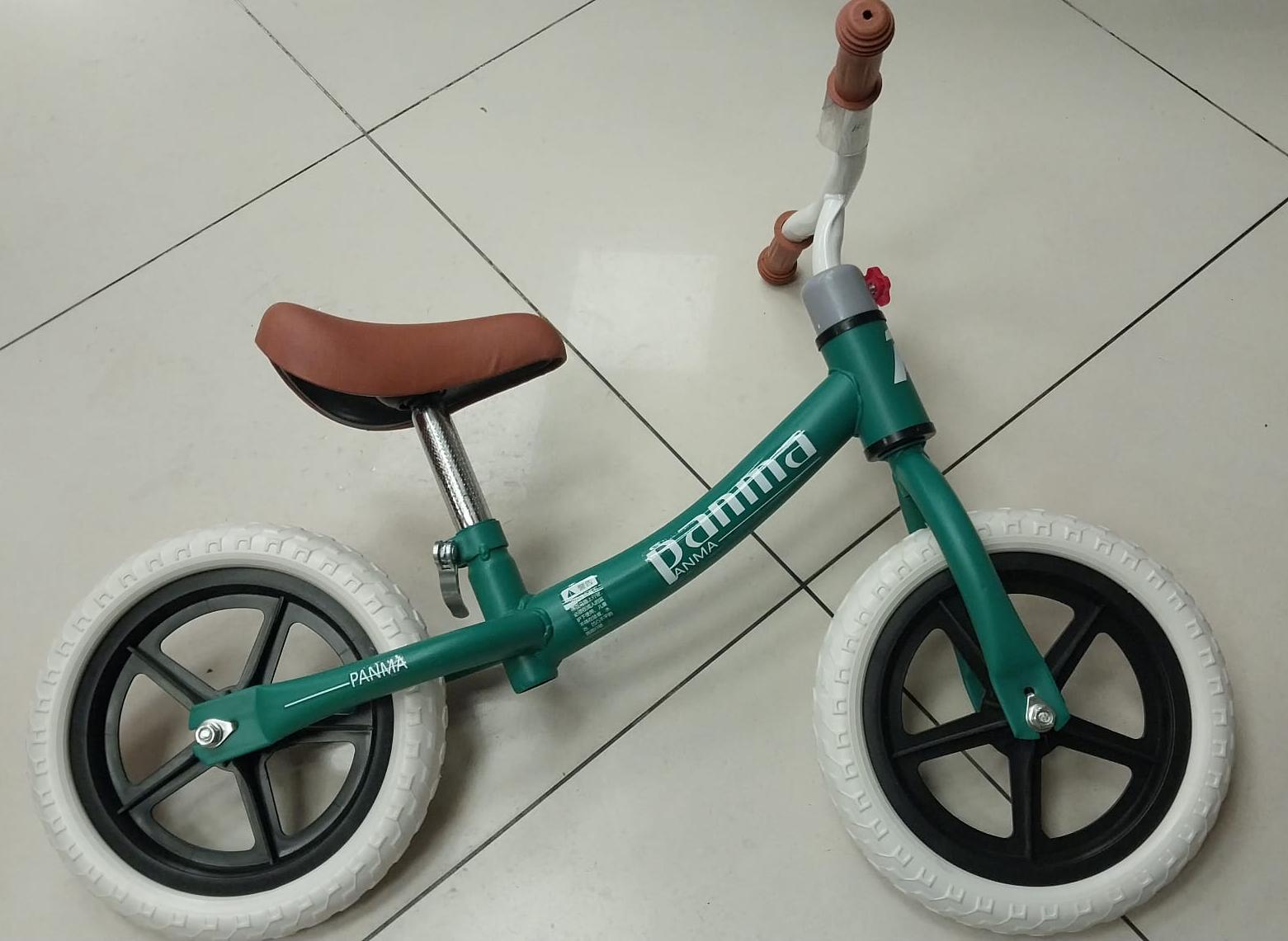bicicleta fara pedame moldova Bicicleta fara pedale roti EVA